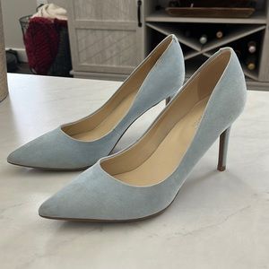 Nine West baby blue pointy toe heel size 7.5